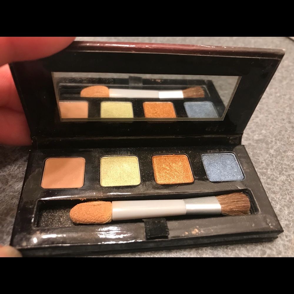 Mary Kay Eyeshadow Palette